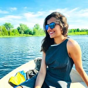 Meet your Posher, Dhara